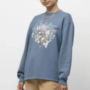 🟢 Vans Women’s Floral Embroidered Sweatshirt – Size Medium